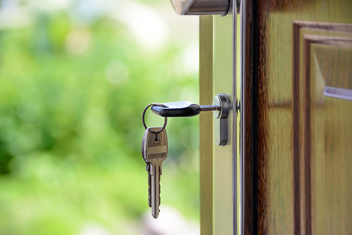 A2B Locks are able to provide local locksmiths in Ealing to repair your broken locks. 